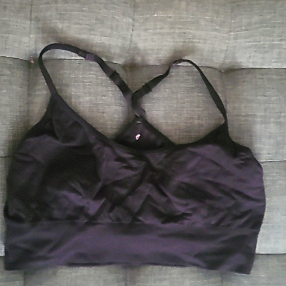 Pro sports bra